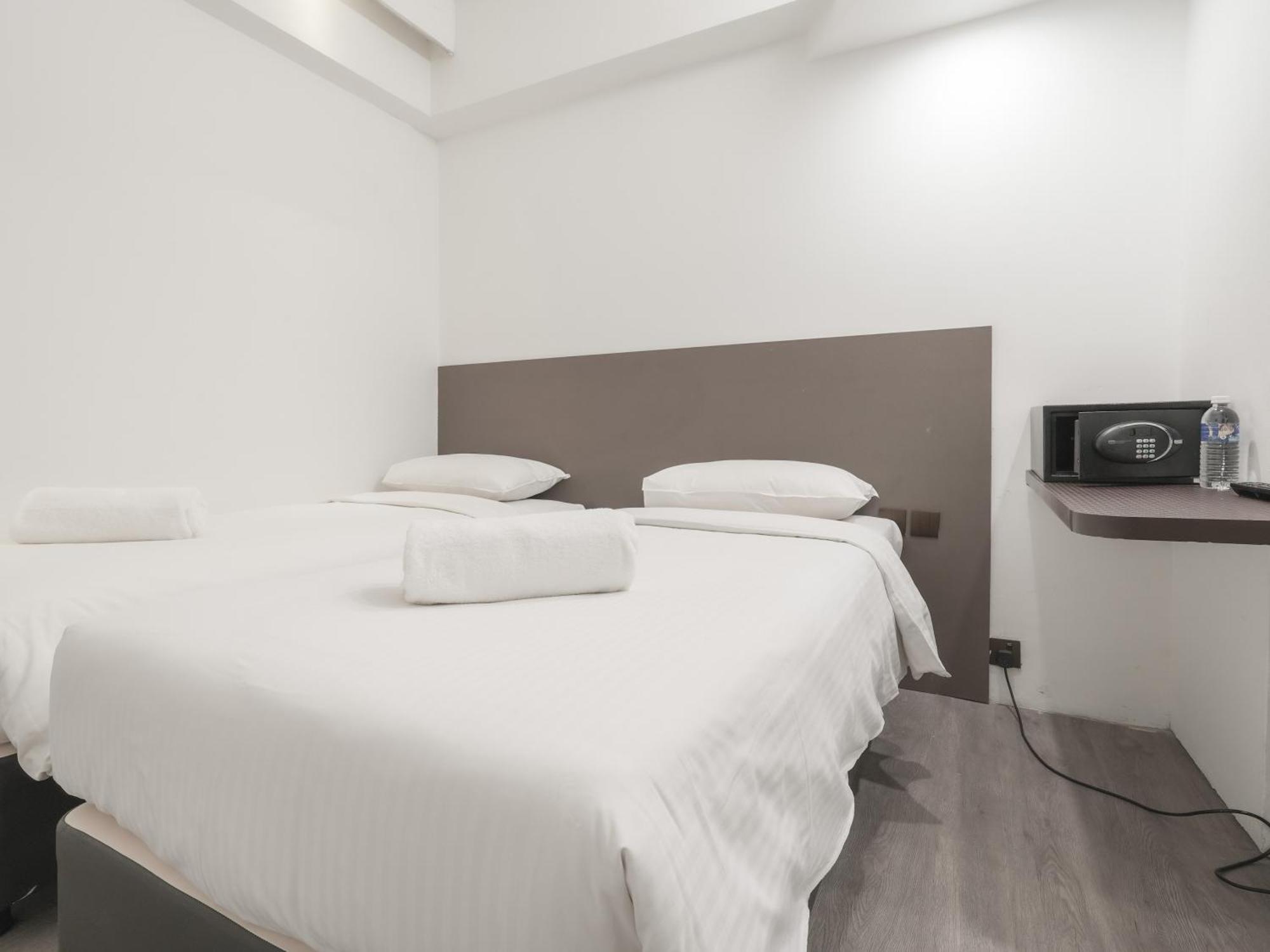 A Hotel Dickson Сингапур Екстериор снимка