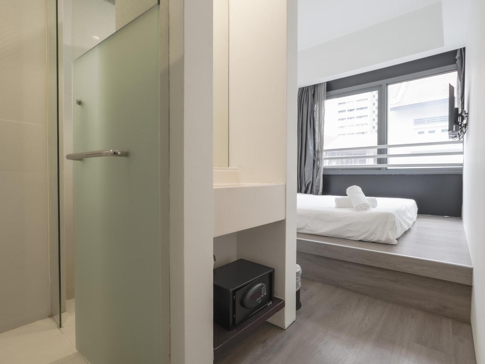 A Hotel Dickson Сингапур Екстериор снимка