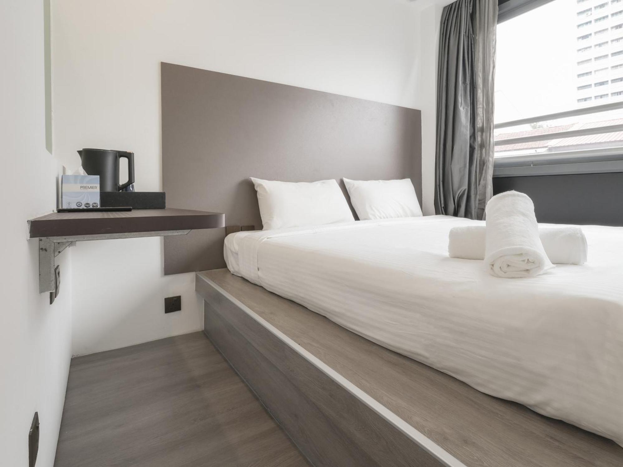 A Hotel Dickson Сингапур Екстериор снимка